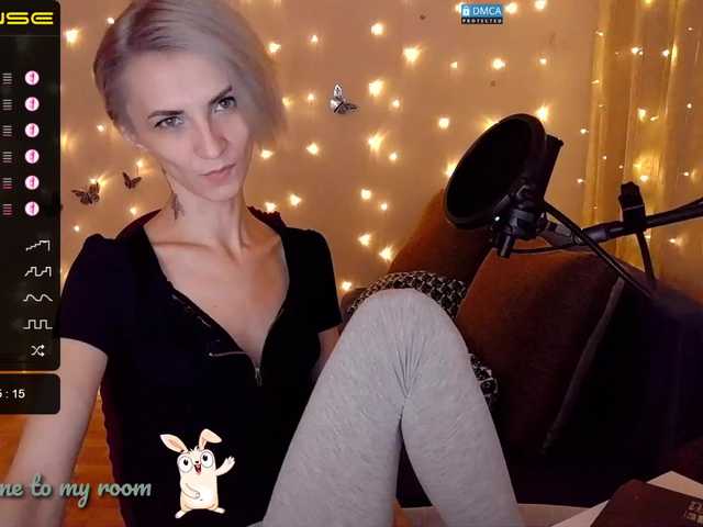 Fotos Evis_ Hi, I'm Judy. The hottest girl here. I only go to private. We are going to a hot show in fries. Goal: 999 tokens. (Collected – 684 , left – 315 . Do not forget to put love.