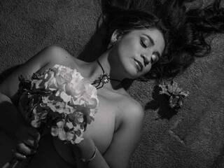 Erotisk videochat JuliRobert