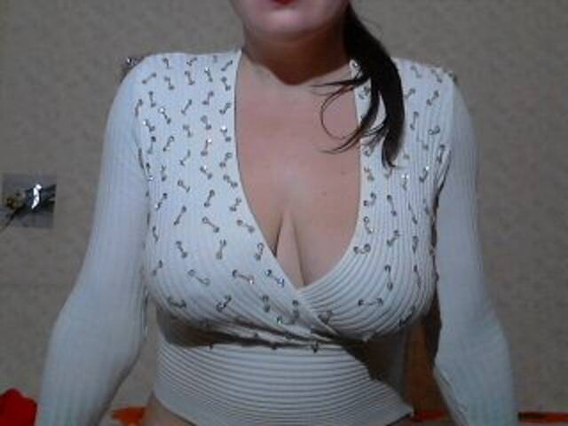 Broadcast Screenshots Izabella_look