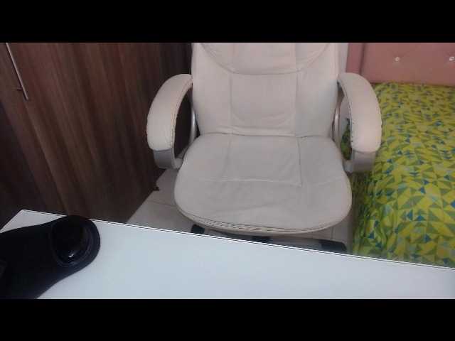 Broadcast Screenshots Karlamore