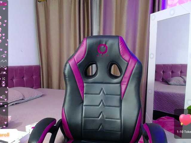 Broadcast Screenshots Emma-bella