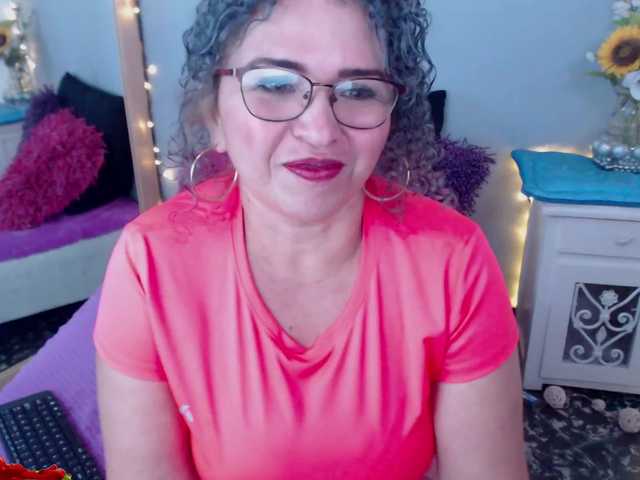 Broadcast Screenshots Karoline-roos