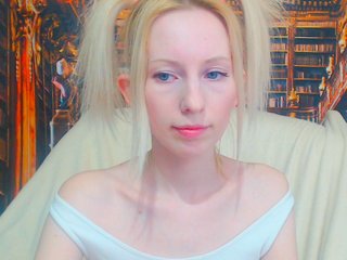 Fotos KassiaDinn lovens on!!!! 100 titts; 200 naked; add friend 50; play with toy and in roleply in pvt!!!