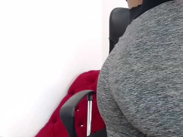 Broadcast Screenshots KateMills2