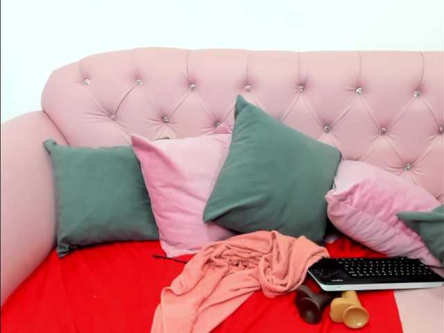 Broadcast Screenshots KattyWalters