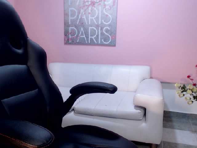 Broadcast Screenshots KellyeJonnes