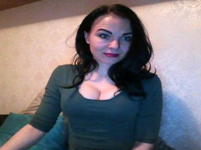 Broadcast Screenshots KendallLUXE