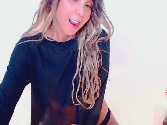 Broadcast Screenshots KendraCole