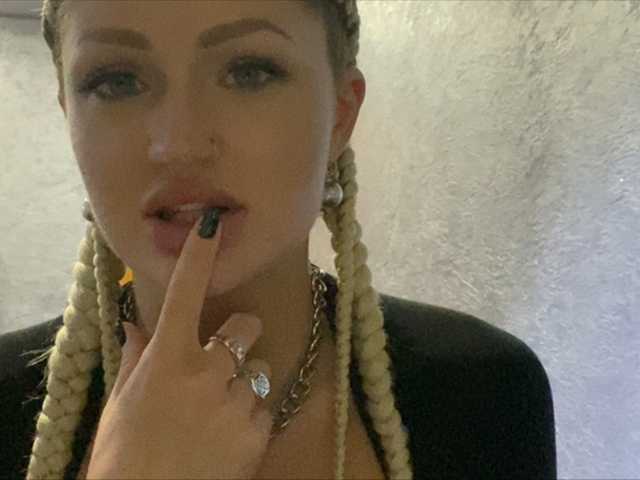 Broadcast Screenshots KiraNew