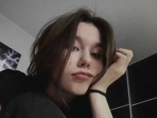 Erotisk videochat KiraTwinkie