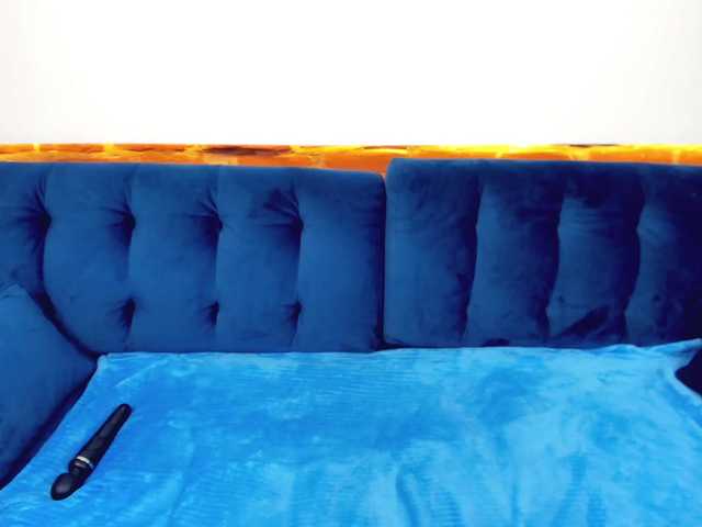 Broadcast Screenshots KissPoison