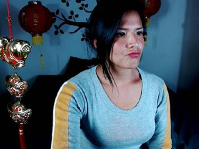 Broadcast Screenshots kitty-cutex