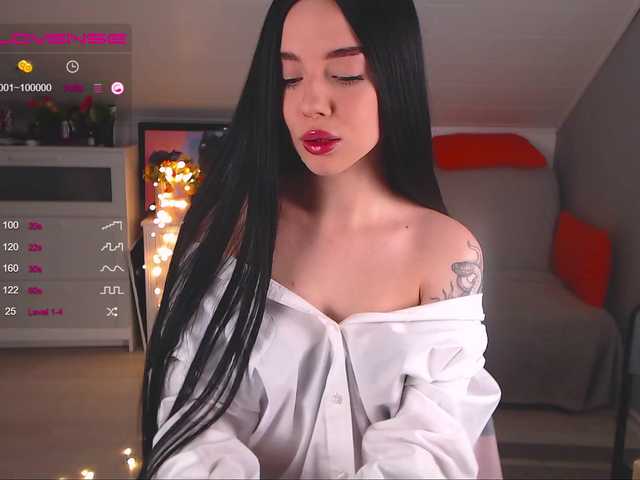 Broadcast Screenshots CUTIE_KRISSSY
