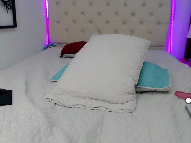 Broadcast Screenshots KylieMoore