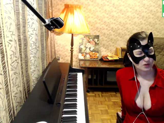 Fotos L0le1la Hello everyone! My name is Vlada! And I'm learning to play the piano) Give me flowers: - 505 tk. Change dress: - 123 tk. Your name on me: 254 tk.