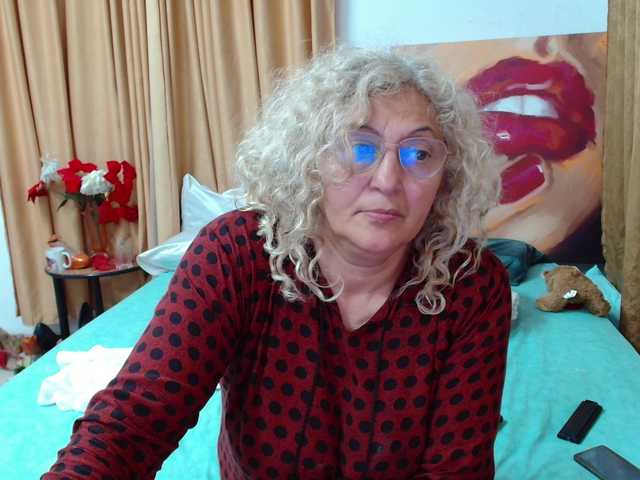 Fotos ladydy4u today are my birthday ..i turn 59 age,, 30 tit,, 50 ass ,,10 feet ,,20 c2c ,, 500 naked ,, 1000 squirt ,, 2000 anal,, ,blow1job,,20