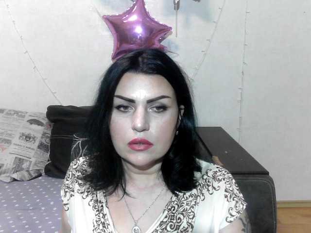 Broadcast Screenshots Lana-8
