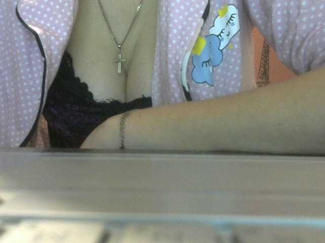 Broadcast Screenshots t_w_i_n_k_l_e