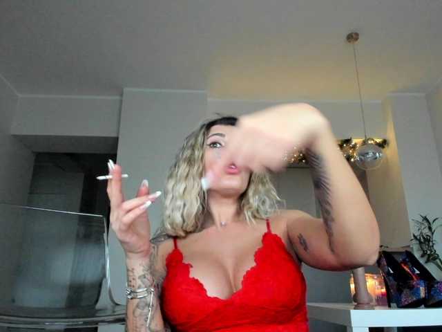 Broadcast Screenshots LaranyaHot