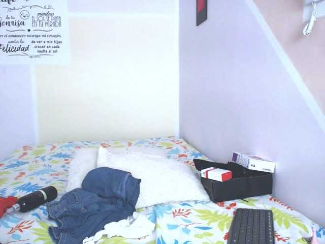 Broadcast Screenshots lauramitchell