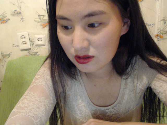 Broadcast Screenshots LaurenRaec