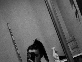 Erotisk videochat Laurie-Mindy