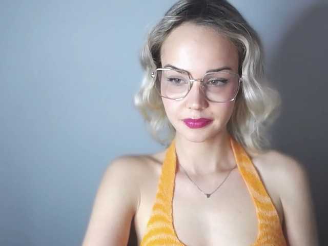 Fotos lexieSpicy Sweet and yet dang naughty ;) #innocentface #sweet #petite #glasses #fetish #natural #shorthair #domina #teaser #cfmn #joi #cei #cbt #sph #cucktrainingI don;t speak russian