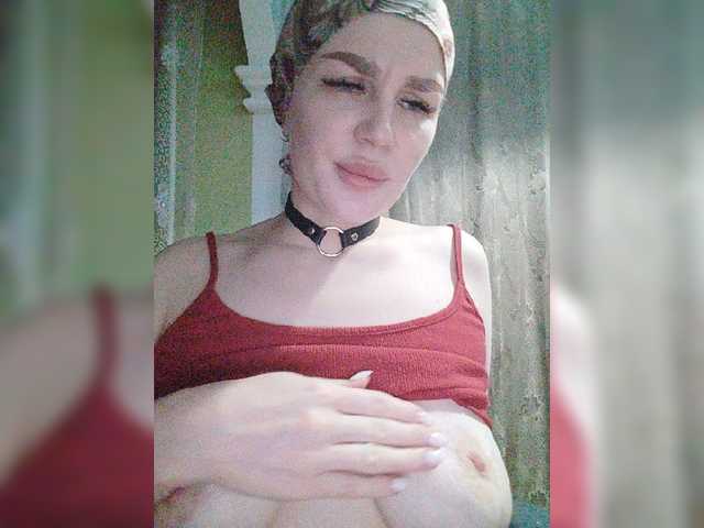 Fotos Liliannea I'm raising money for treatment. Every token counts! Tokens only in the general chat. All naked and sexy games only in private. Loved vibrations 15,21,55! 101 CURRENT IS THE STRONGEST VIBRO FOR 30 SECONDS! @remain Treatment