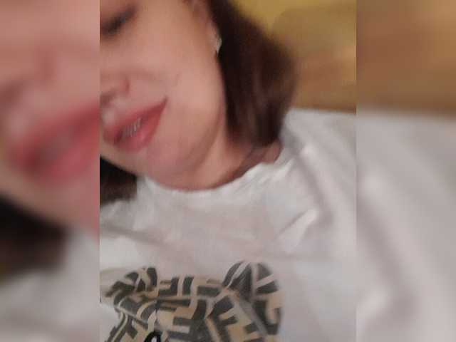 Broadcast Screenshots lilisexi