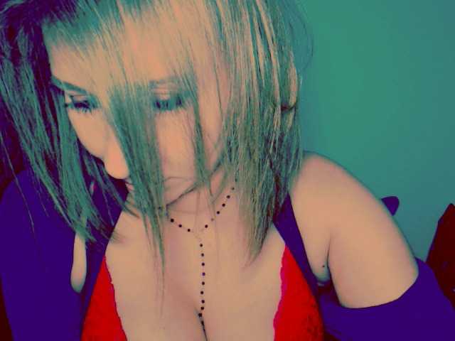 Fotos Lilly666 hey guys, if ur able to have fun and wanna play with me- here i am. i view cams for 40, to get preview of my body is 50