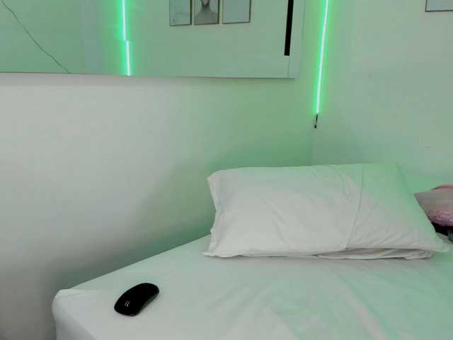 Broadcast Screenshots lilypoons