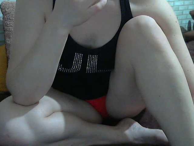 Broadcast Screenshots linaisabella