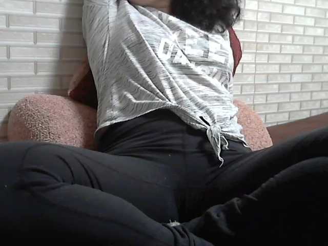 Broadcast Screenshots linaisabella