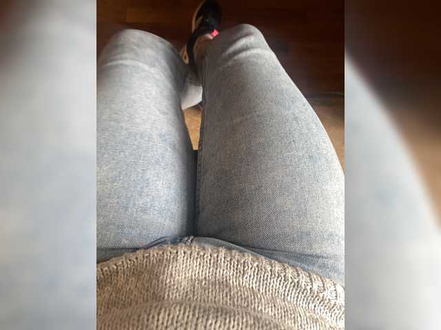 Broadcast Screenshots LittleBarrbie