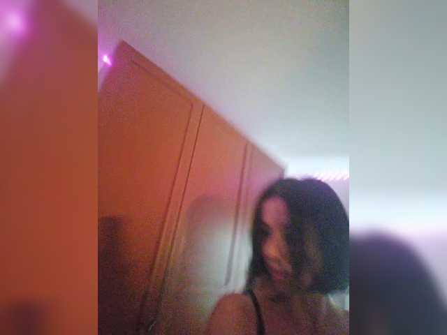 Broadcast Screenshots LolaAlex