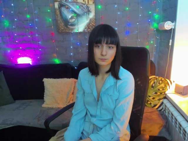 Broadcast Screenshots LOLI-YOUNG