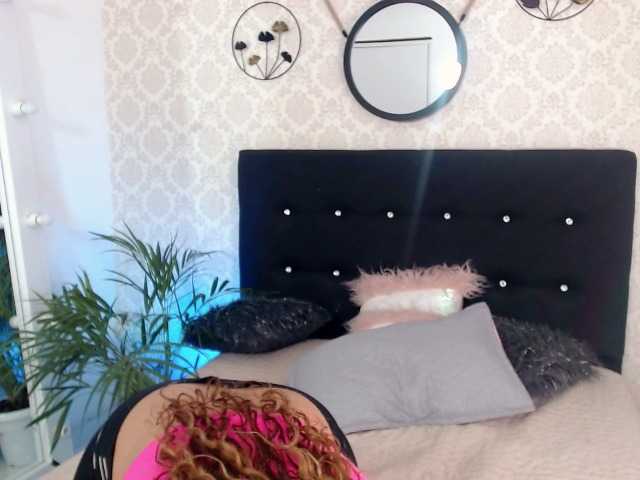 Broadcast Screenshots lucycooper