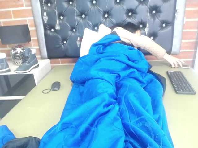 Broadcast Screenshots LUISAHOLMES