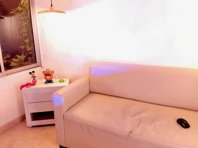 Broadcast Screenshots Lyaaweet