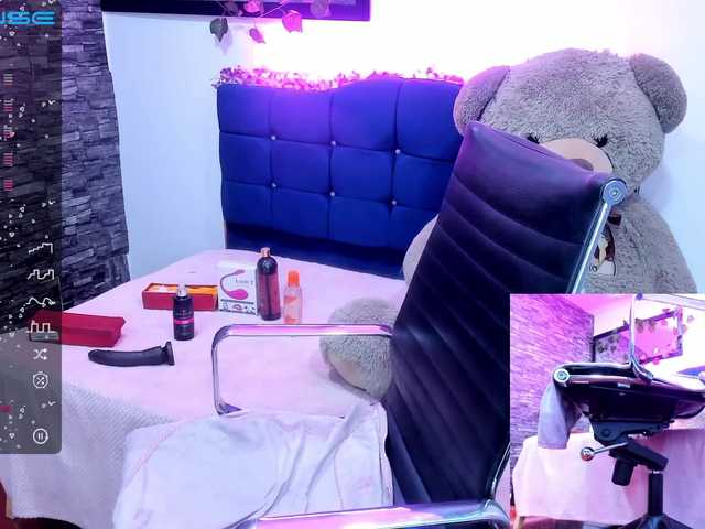 Fotos Madelinexxx Hello, I'm new... My name is Madeline and I'm 18 years old❤Tip menuPvt ON- GOAL: SHOW BOOBS