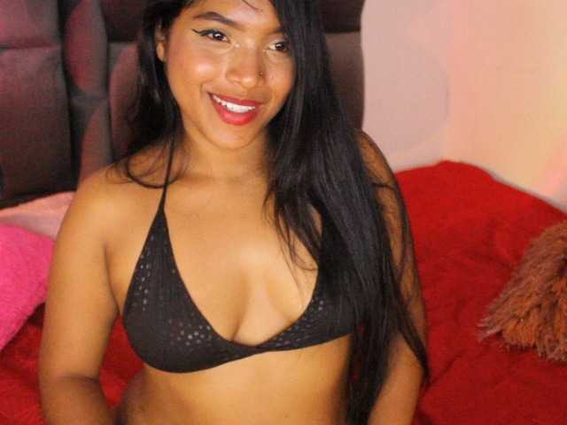 Broadcast Screenshots madelynefox