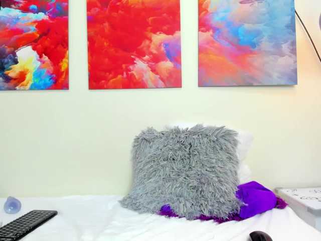 Broadcast Screenshots maily-stuart