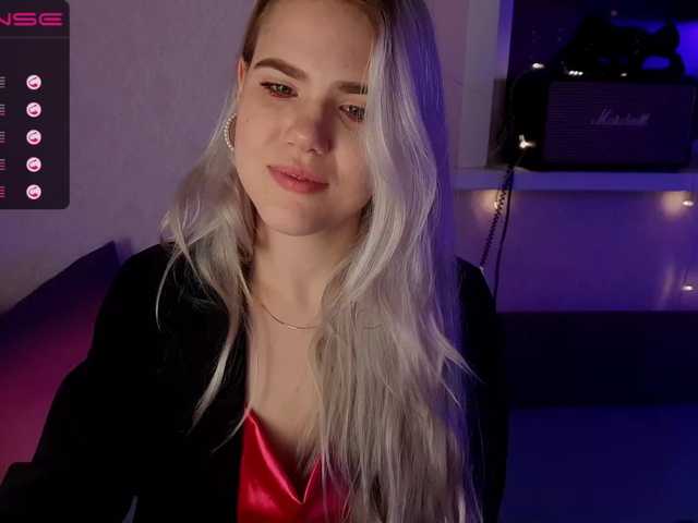 Broadcast Screenshots MainGirl