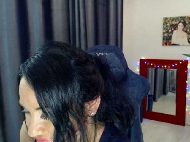 Broadcast Screenshots Malibugirl