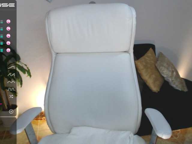 Broadcast Screenshots Malory-1