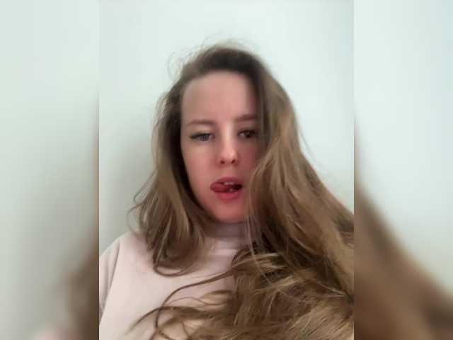 Broadcast Screenshots MariaBowman