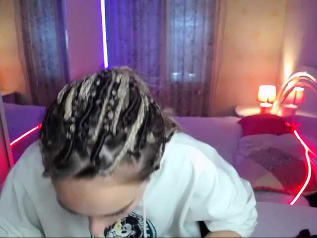 Broadcast Screenshots Maribellaa