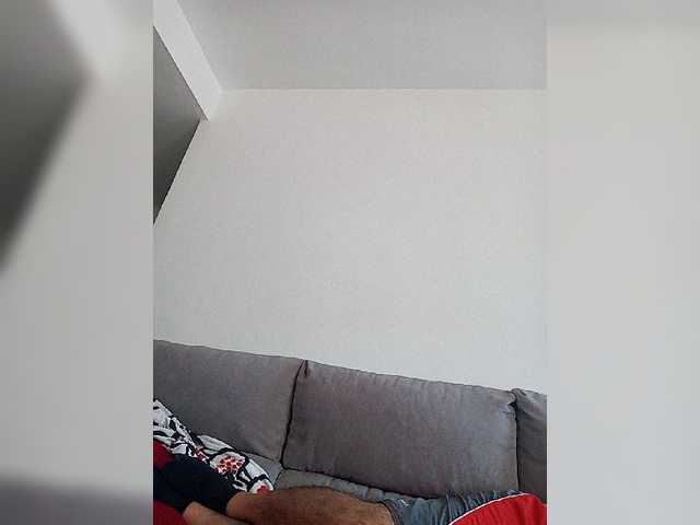 Broadcast Screenshots lorenarubia