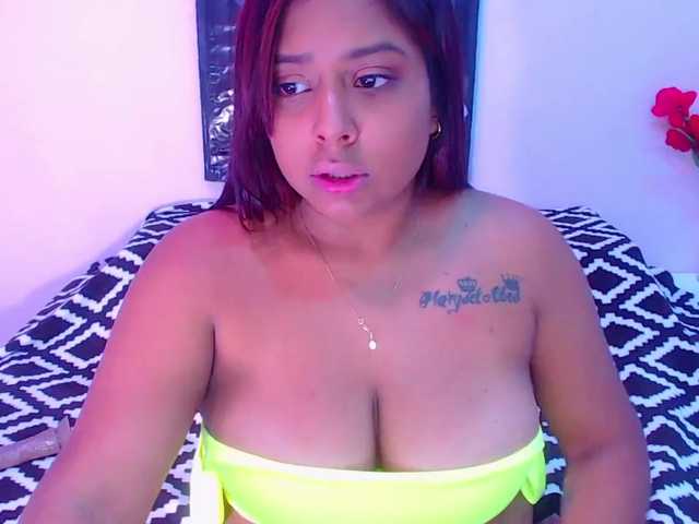 Broadcast Screenshots MartinaSims