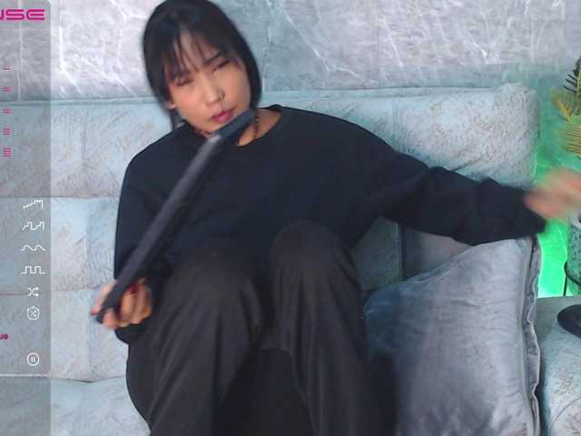 Broadcast Screenshots MaryRouss